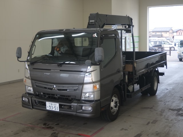 MITSUBISHI CANTER 2019