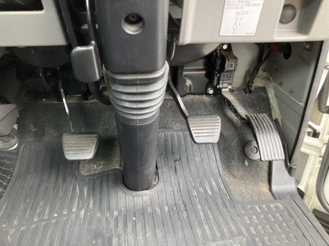 MITSUBISHI CANTER 2019