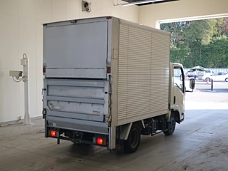ISUZU ELF 2012