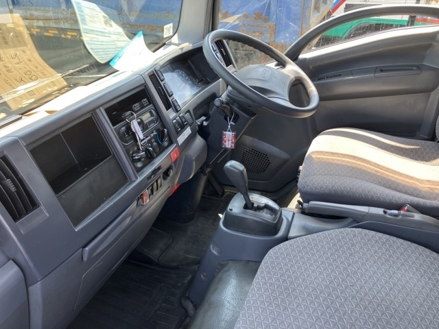 ISUZU ELF 2019