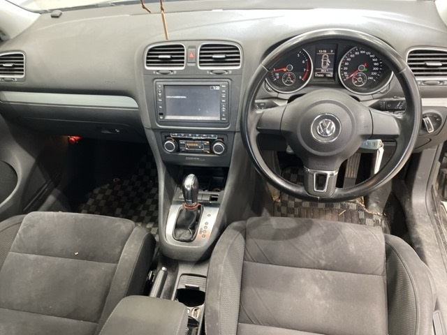 VOLKSWAGEN GOLF 2012