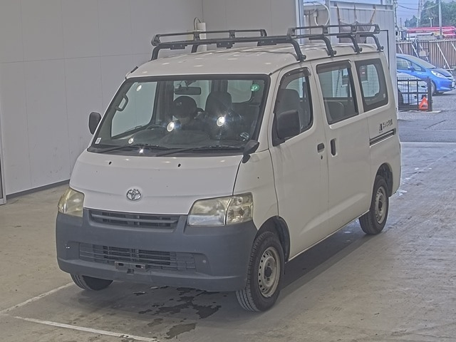 TOYOTA TOWN ACE VAN 2010