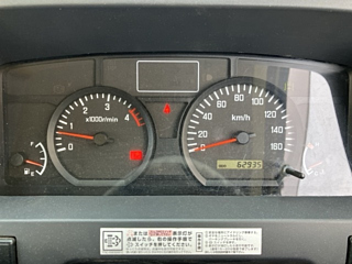 ISUZU ELF 2010