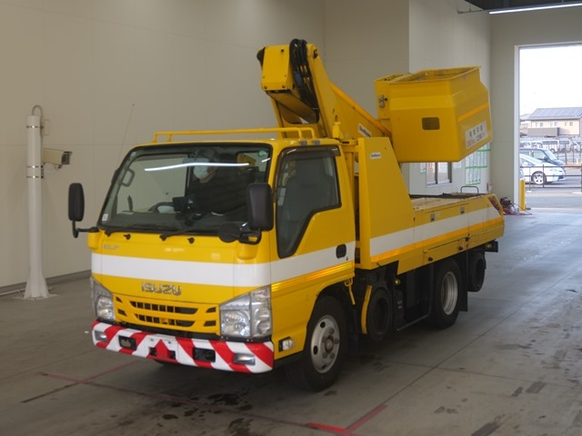 ISUZU ELF 2010