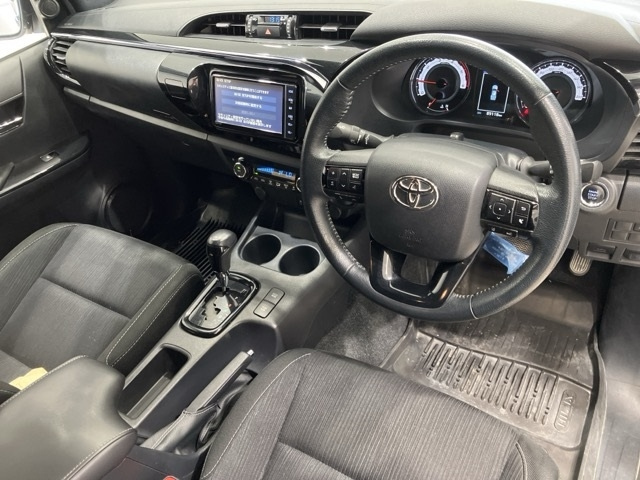 TOYOTA HILUX 2019