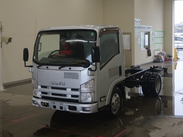 ISUZU ELF 2011