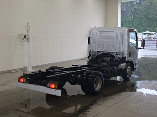 ISUZU ELF 2011