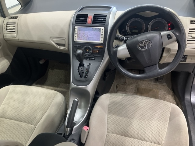 TOYOTA AURIS 2010