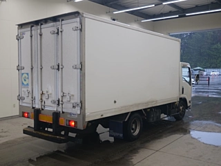 ISUZU ELF 2011
