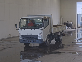 ISUZU ELF 2015