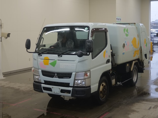 MITSUBISHI CANTER 2014