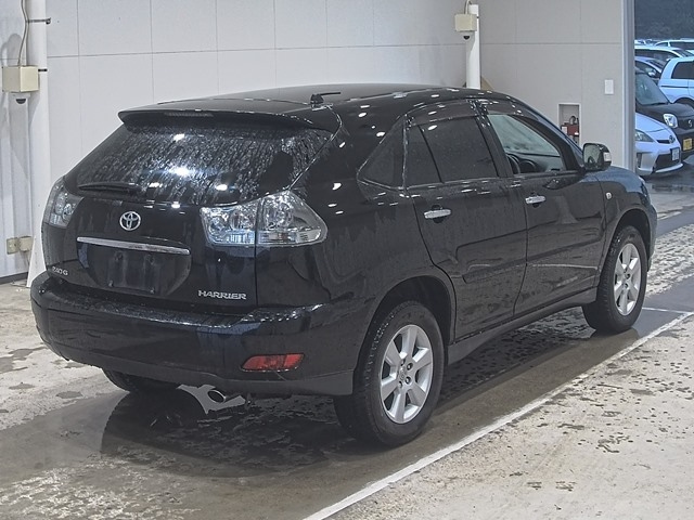 TOYOTA HARRIER 2010