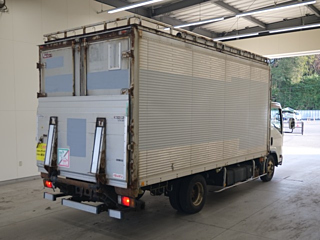 ISUZU ELF 2011