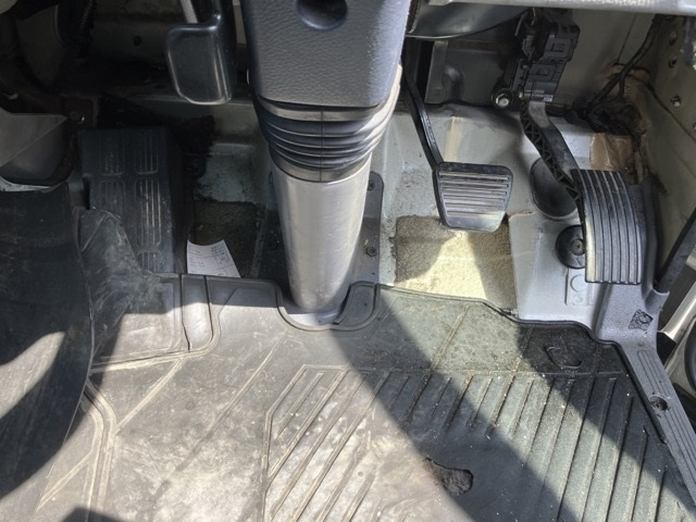 MITSUBISHI CANTER 2012