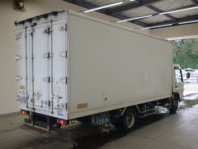 MITSUBISHI CANTER 2016