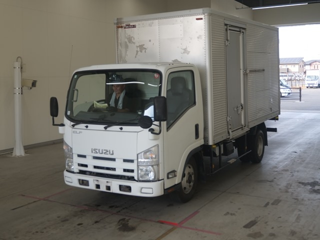 ISUZU ELF 2012
