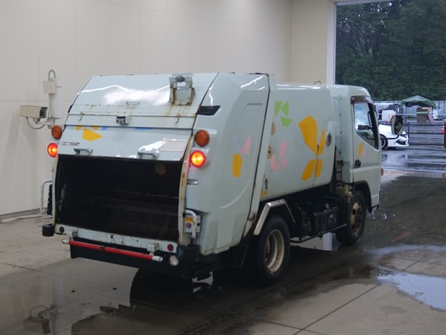 MITSUBISHI CANTER 2014