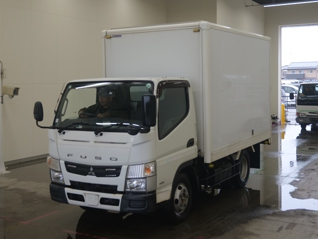 MITSUBISHI CANTER 2016