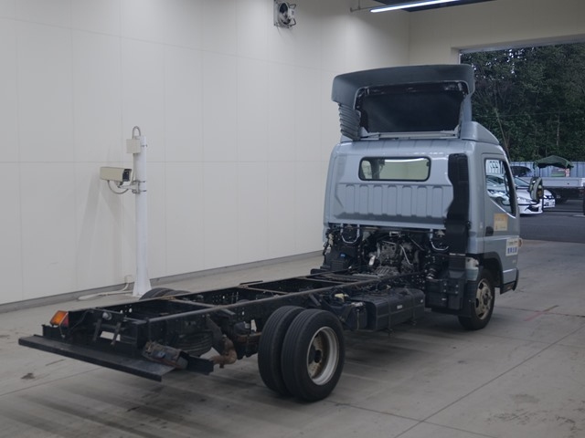 MITSUBISHI CANTER 2010