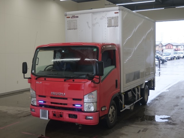 ISUZU ELF 2011