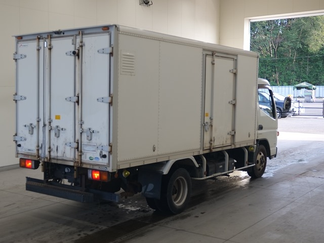 MITSUBISHI CANTER 2012