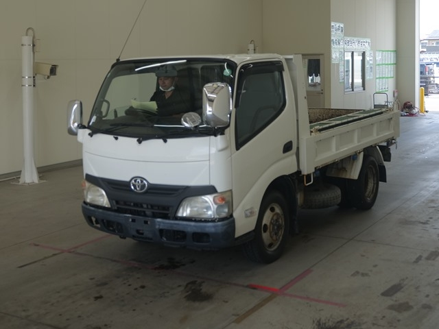 TOYOTA DYNA 2012