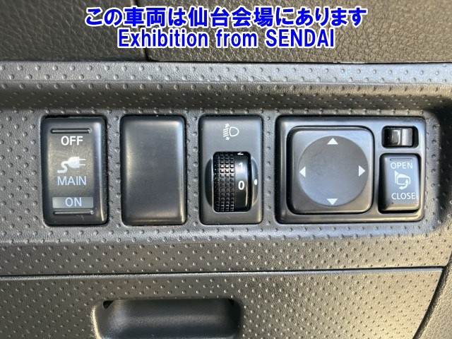 NISSAN AD 2016