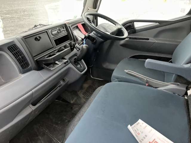 MITSUBISHI CANTER 2016