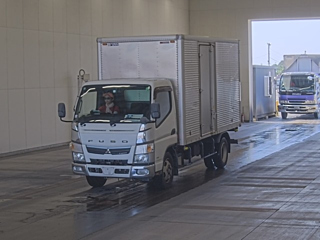 MITSUBISHI CANTER 2017