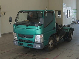 MITSUBISHI CANTER 2013
