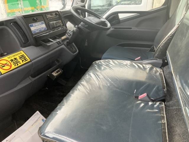 MITSUBISHI CANTER 2014