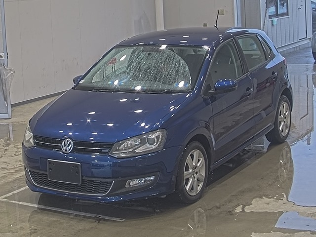 VOLKSWAGEN POLO 2014