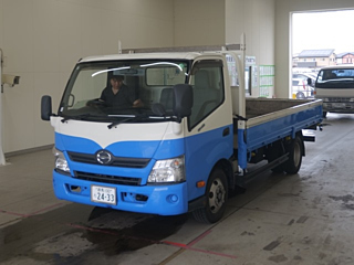 HINO DUTRO 2016