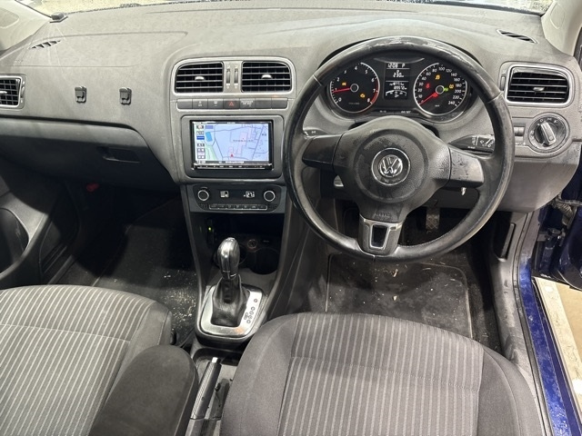 VOLKSWAGEN POLO 2014