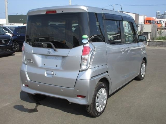 NISSAN DAYZ ROOX 2018