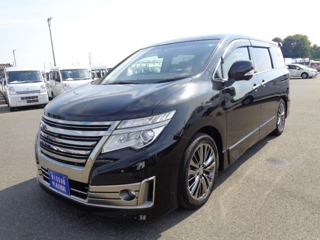 NISSAN ELGRAND 2018
