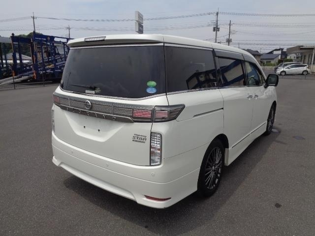 NISSAN ELGRAND 2019