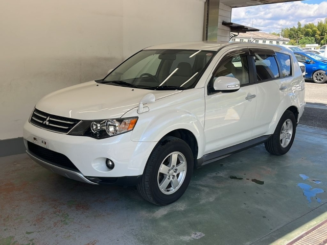 MITSUBISHI OUTLANDER 2012