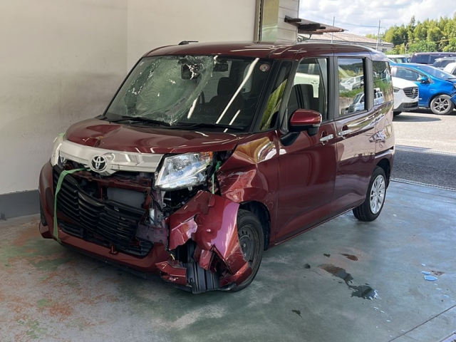 TOYOTA ROOMY 2020