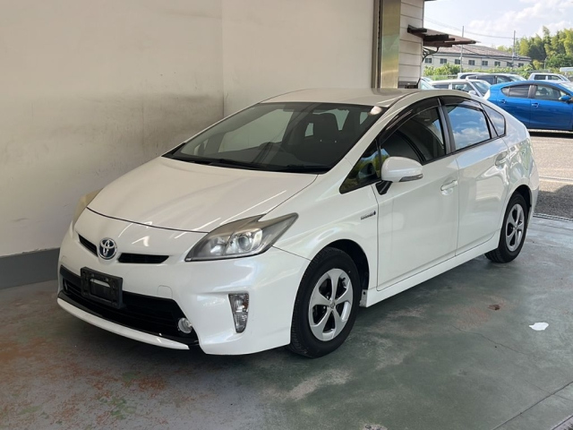 TOYOTA PRIUS 2012