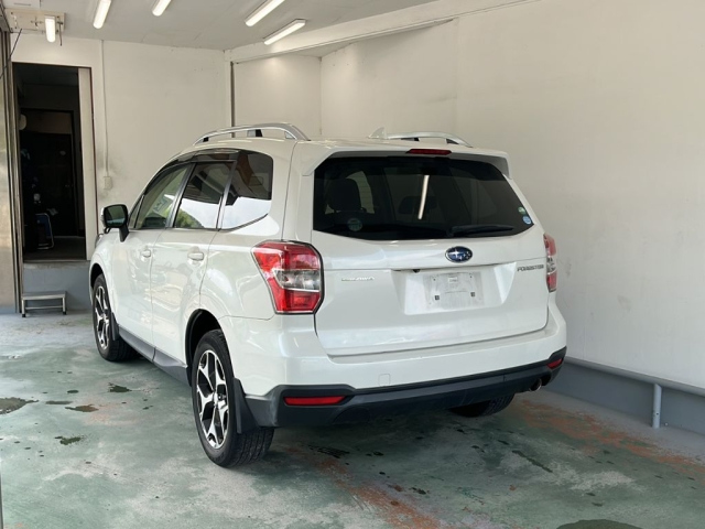 SUBARU FORESTER 2015
