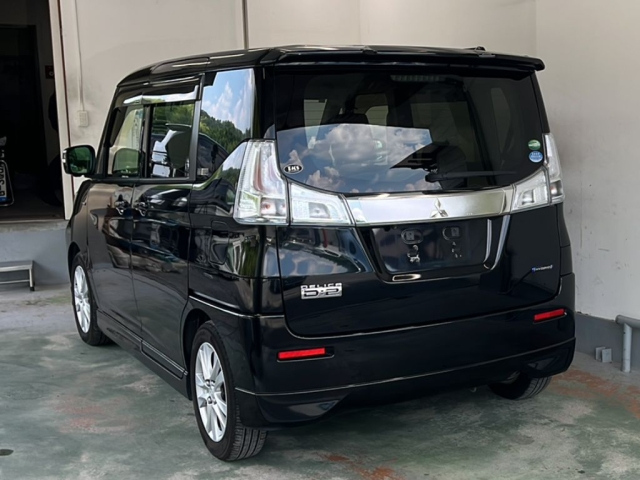 MITSUBISHI DELICA D2 2017