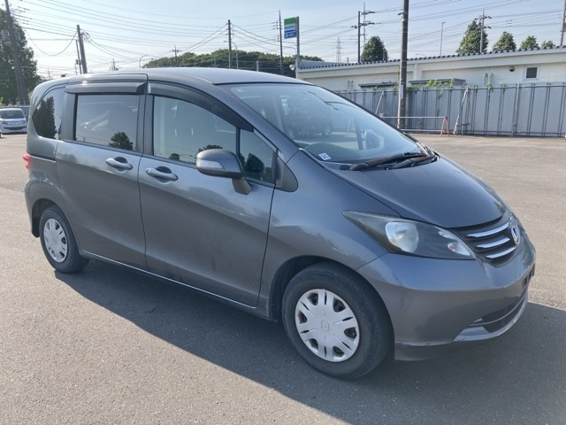 HONDA FREED 2010