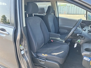 HONDA FREED 2010