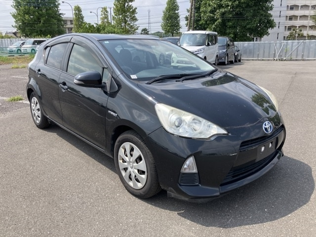 TOYOTA AQUA 2012