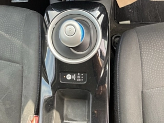 NISSAN LEAF 2016