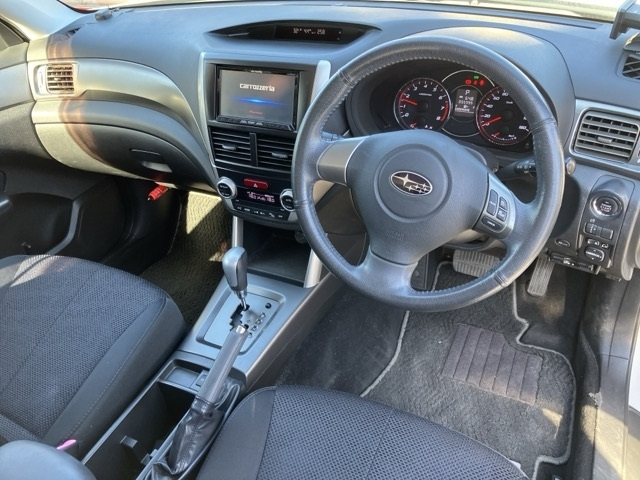 SUBARU FORESTER 2012