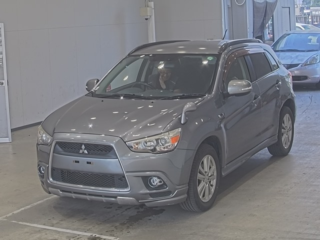 MITSUBISHI RVR 2012