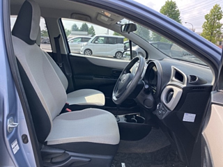 TOYOTA VITZ 2011