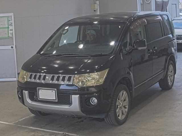 MITSUBISHI DELICA D5 2012